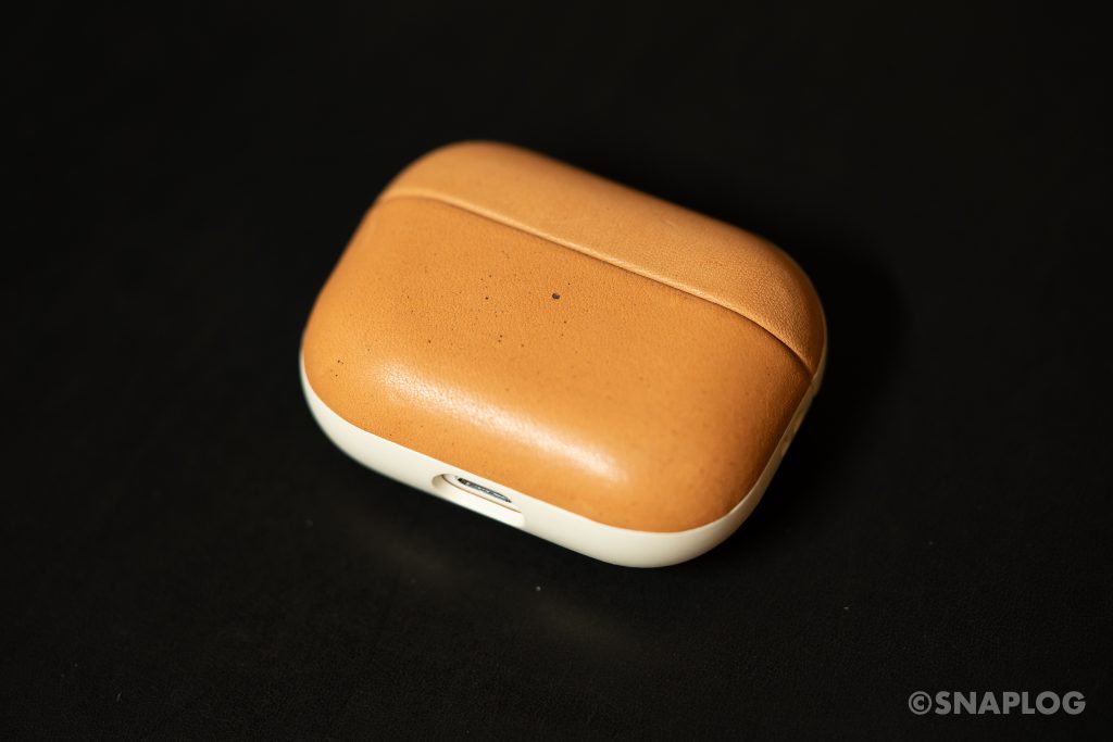 NOMAD Rugged Case AirPods Pro 装着