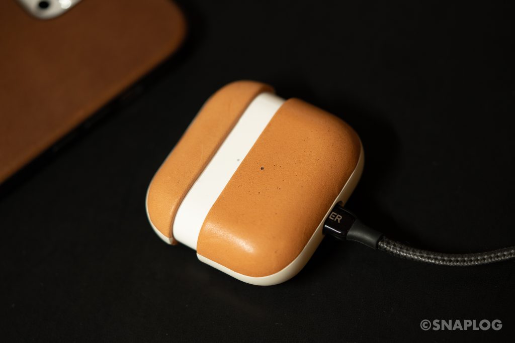 NOMAD Rugged Case AirPods Pro ケーブル取り外し