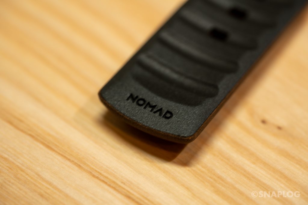 NOMAD Active Strap Pro 背面ロゴ
